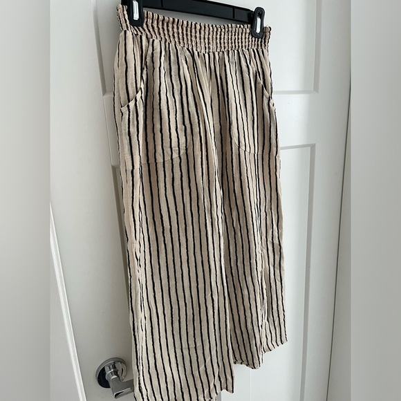 Billabong Flowy Cropped Swimsuit Coverup Pants - Picture 2 of 4